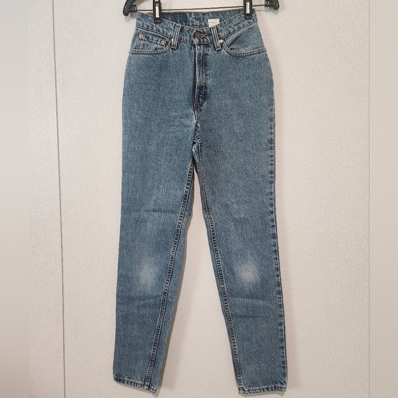 Levi's Vintage 512 Mom Jeans High Rise Size 5 - Picture 1 of 10